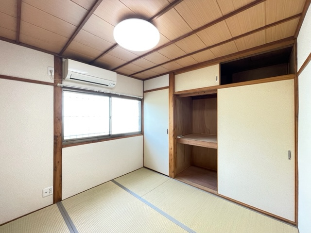 豊中市小曽根３丁目のテラスの収納