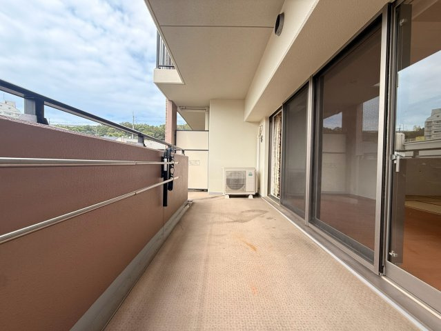 ブランズ名谷のバルコニー