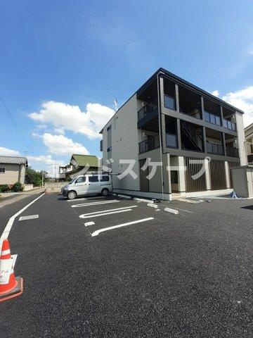 ブリランテの駐車場|高崎、前橋のお部屋探しはエンドスケープまで！お客様の理想お聞かせ下さい♪
