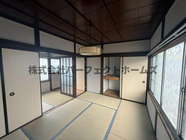 青野ハウスの和室|畳の上でゆっくりとくつろげる和室です