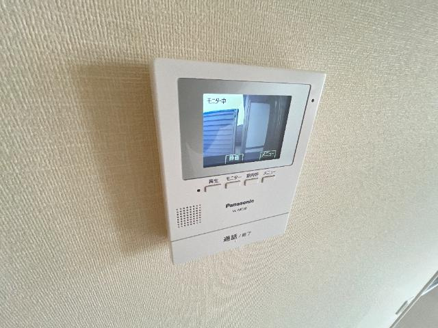 シェノンの内装|カメラ付インターホン