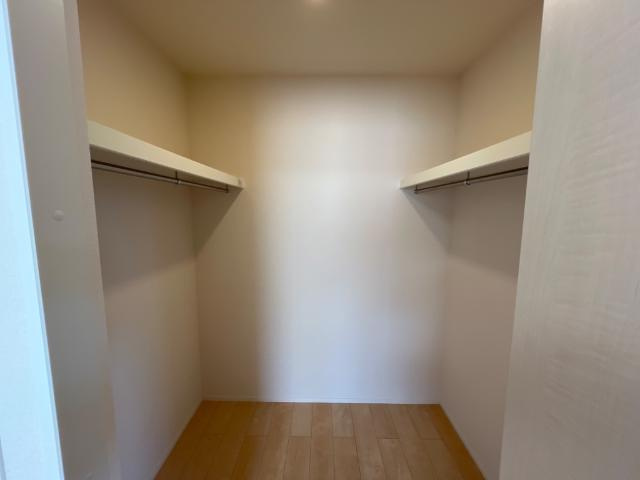 グランパランの収納|ウォークインクローゼット