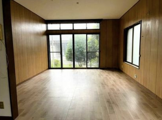 【居間・リビング】 | 比企郡吉見町東野5丁目　中古戸建