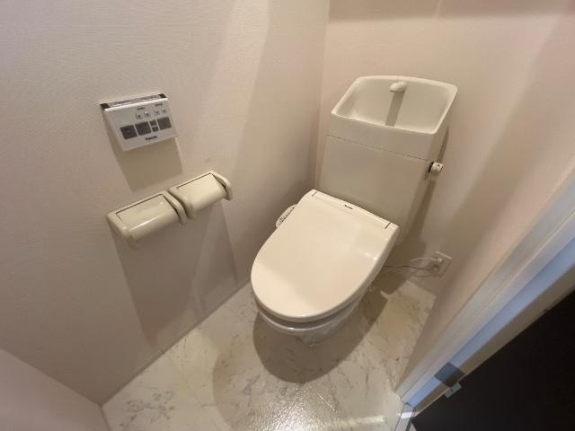 カーサひまわりⅡのトイレ|シャワー付トイレ