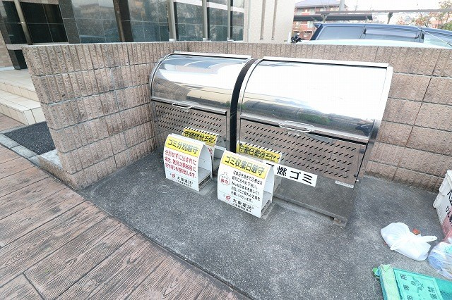 ☆敷地内ごみ捨て場☆