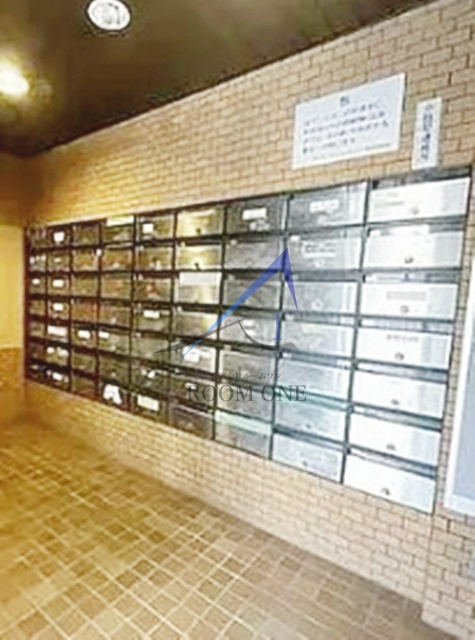 ライオンズマンション八丁堀のその他共用部分|集合ポストです。