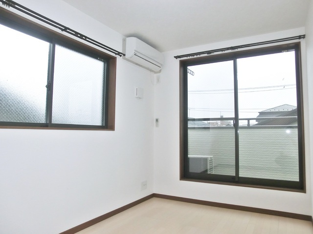 ベルフォートの居間・リビング|二面採光の明るいお部屋です！