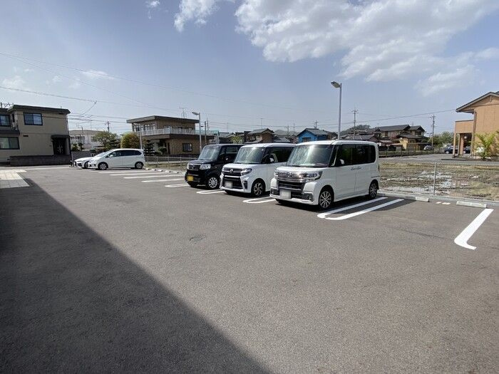 aRietta(アリエッタ)の駐車場