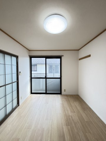 サンハイム井上Cの居間・リビング|イメージ203号室の写真