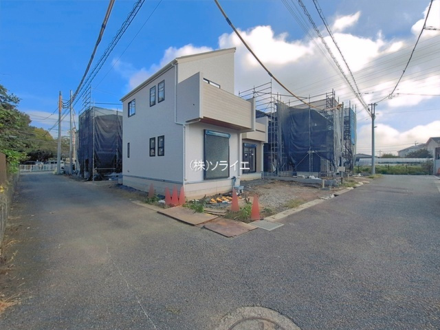 川越市郭町2丁目　全4棟　新築戸建の前面道路含む現地写真