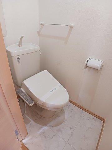 メゾンソレイユ　Ｖのトイレ