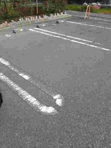 ベルソレイユの駐車場