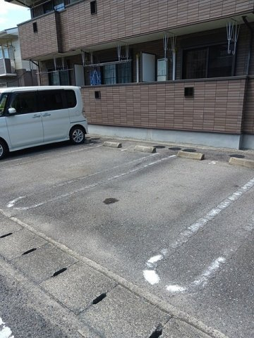 ピエ・デル・モＡの駐車場