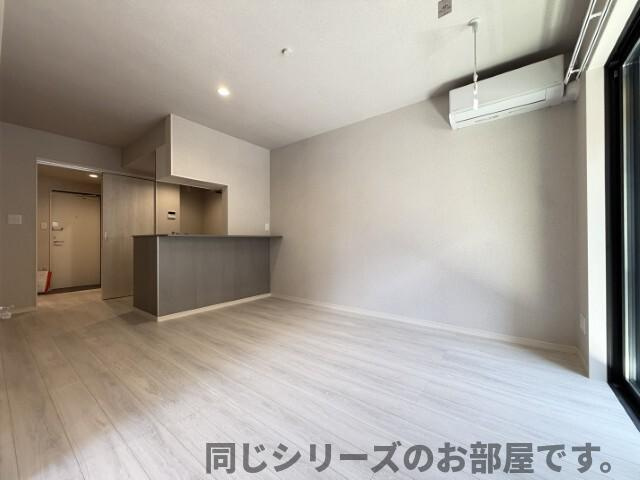 【居間・リビング】 | 仲介手数料０円！HPに初期費用掲載！「プライスホーム」で検索！robot home 箱崎宮前Ⅱ