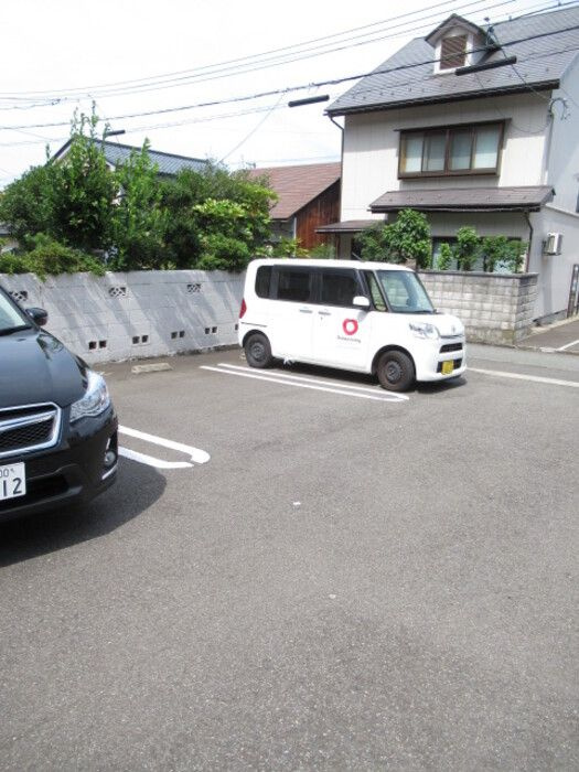チェリーブロッサムの駐車場