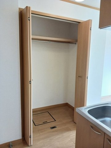 エヴァーグリーンＢ棟の収納