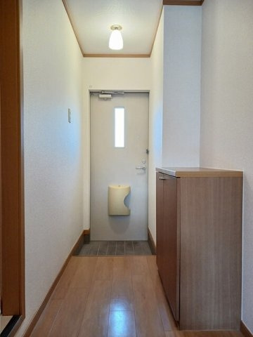 エヴァーグリーンＢ棟の玄関