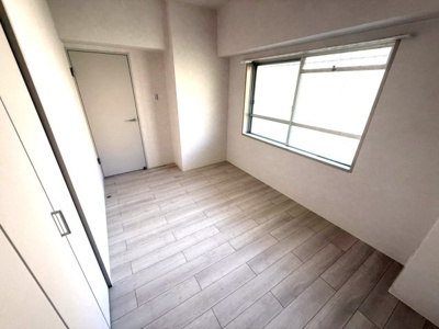 【洋室】 | グリーンタウン茨木　６番館 | ■間取りは和室から洋室に変更しクローゼットがあります。