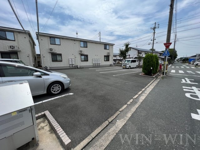 ヴィラ ブルーモントⅠの駐車場
