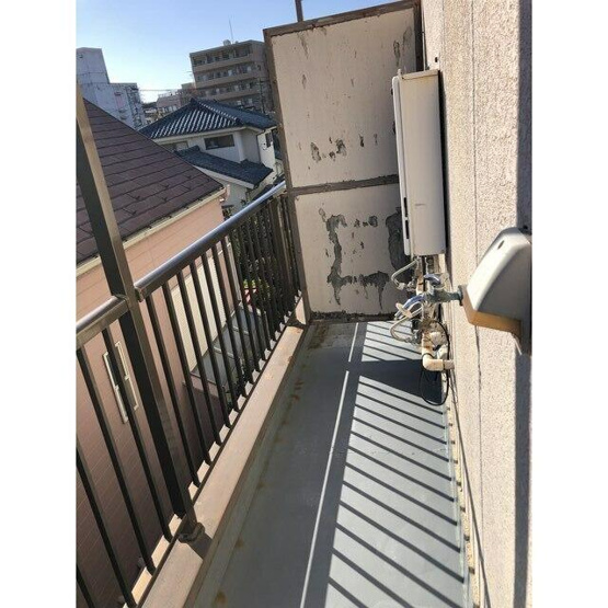 【バルコニー】