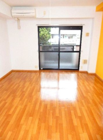 葛飾区お花茶屋３丁目のアパートの寝室