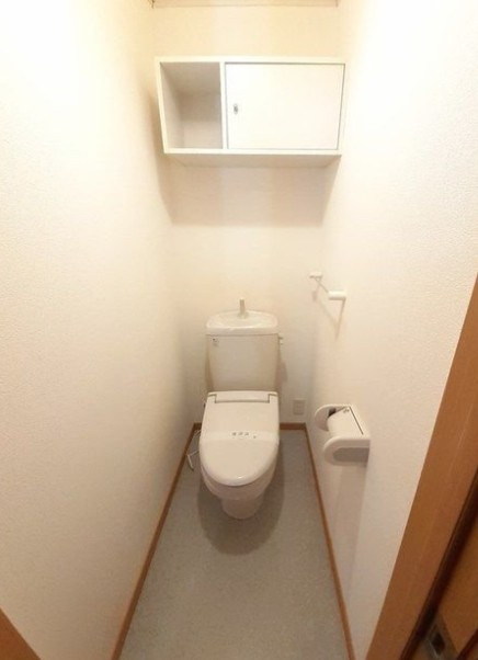 葛飾区お花茶屋３丁目のアパートのトイレ