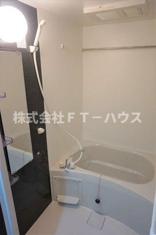 ＰＡＲＫＳＩＤＥ　ＲＥＳＩＤＥＮＣＥ　ＧＹＯＴＯＫＵ(E-185)の浴室