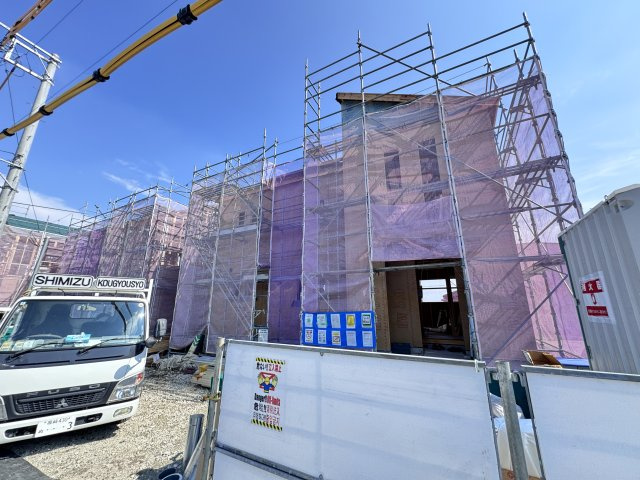 新築　高崎市箕郷町上芝第４　Livele Garden.S　2号棟の駐車場|現地写真　駐車スペースは並列4台分可能です！
