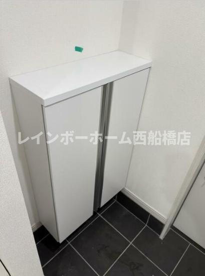 Babylon船橋法典の玄関