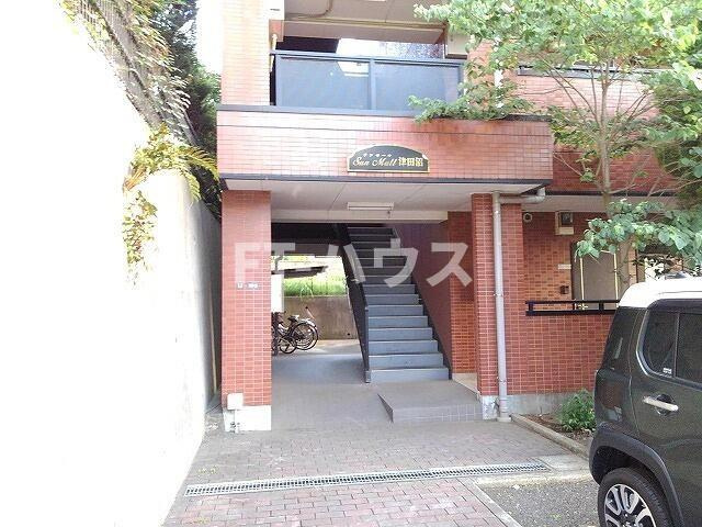 サンモール津田沼のエントランス