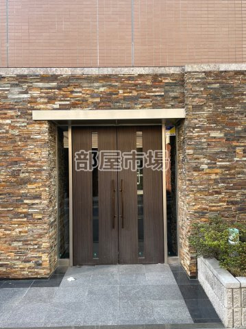 リヴシティ新御徒町のエントランス