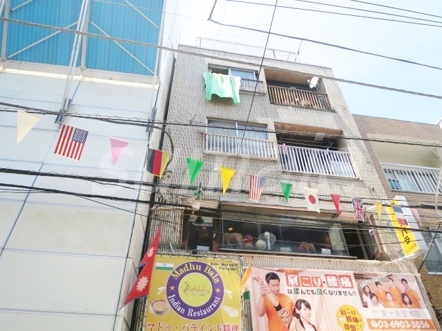 リヒトライフ侑里の外観|RC造の5階建マンションです☆