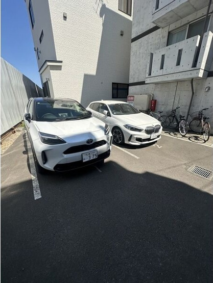 【駐車場】プライム4・4(PRIME4・4)