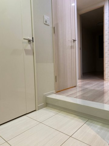 中央区晴海２丁目の賃貸マンションの玄関