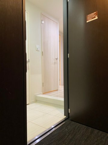 中央区晴海２丁目の賃貸マンションの玄関