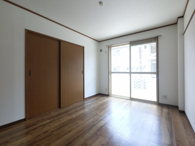 【寝室】 | アズ・オーパス