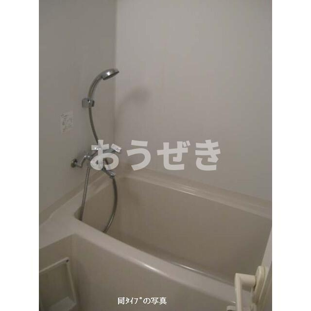 コンフォリア浅草橋ＤＥＵＸの浴室