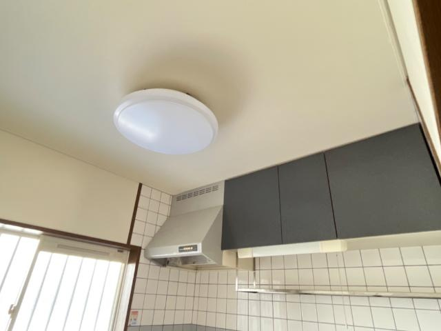 サンパレスハイムのキッチン|吊戸棚