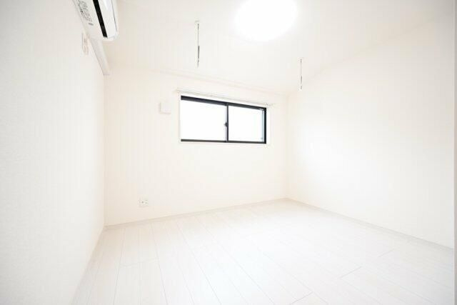 ＥＩＭＡ　Ｒｅｓｉｄｅｎｃｅの寝室