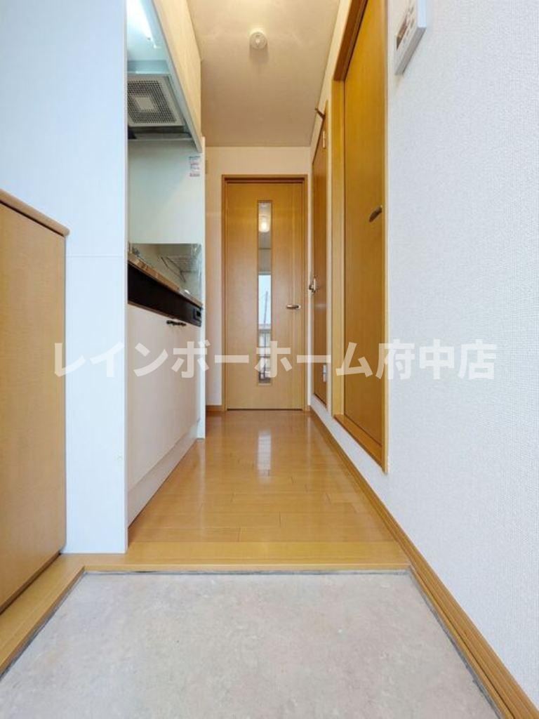 リリーフ・Kの玄関