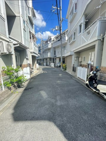門真市巣本町の前面道路含む現地写真