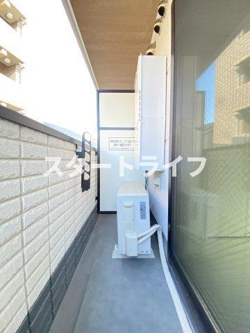 大阪市淀川区西中島２丁目の賃貸マンションのバルコニー