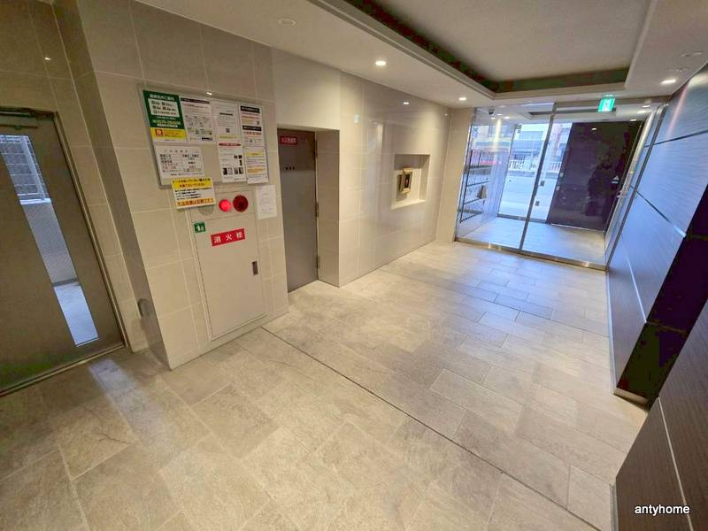 サンセリテ至誠会松崎町　仲介手数料無料のロビー