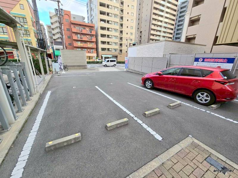 サンセリテ至誠会松崎町　仲介手数料無料の駐車場