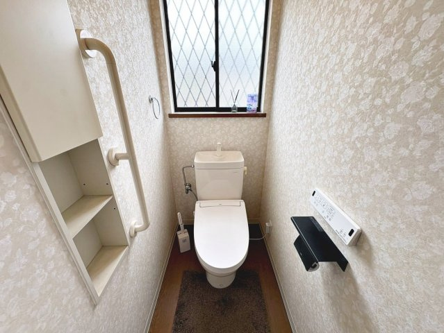 千代田１丁目　中古一戸建のトイレ|【トイレ】トイレ１階と２階の２ヶ所あります！忙しい朝や家族の多いご家庭も安心ですね♪