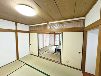 【和室】 | 千代田１丁目　中古一戸建 | ４ＬＤＫのゆとりのあるお住まい！お子様のお部屋や趣味のお部屋もご用意いただけます♪