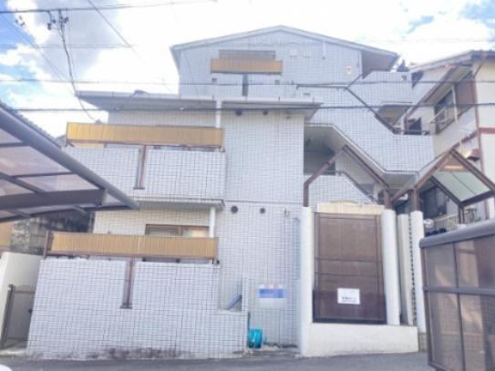 コンセール関山の外観