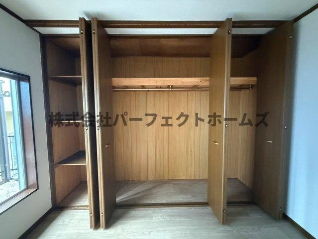 点野1丁目戸建　賃貸の収納|収納豊富です