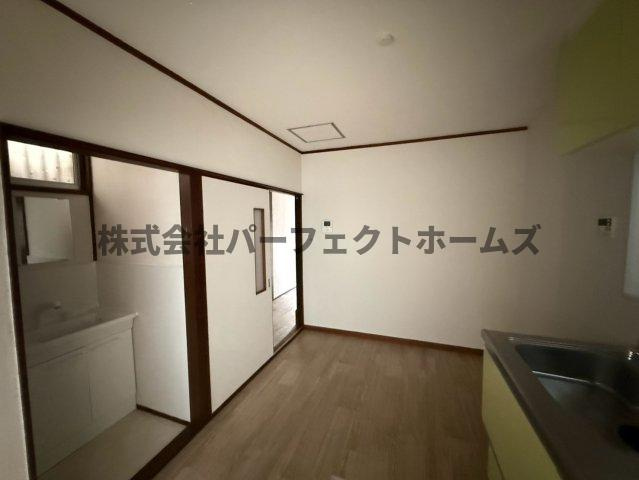 点野1丁目戸建　賃貸のキッチン|ダイニングキッチンです