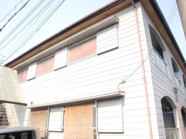豊中市小曽根１丁目のアパートの外観